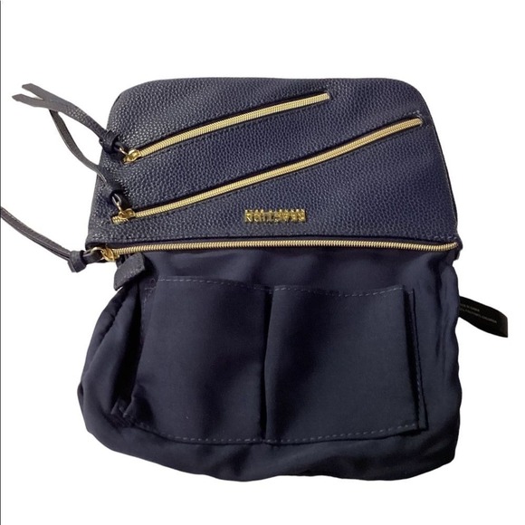 Reaction by Kenneth Cole blue pebble leather clutch‎ 3 zipper - Picture 7 of 11